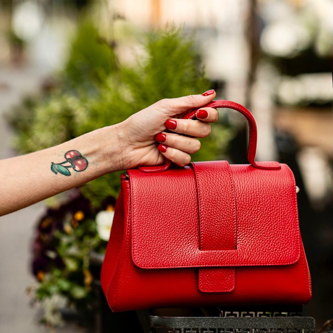 Bag rossa diversi modelli Instagram: @maudecomo 
